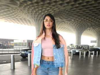 Kangana Ranaut, Pooja Hegde and Pulkit Samrat snapped at the airptort