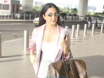 Karan Johar, Dharmendra and others snapped at the airport