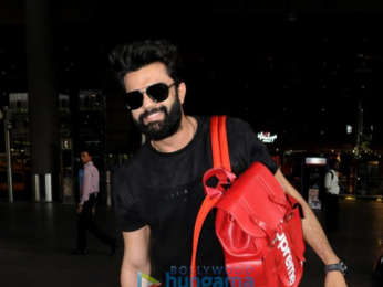 Karan Johar, Dharmendra and others snapped at the airport