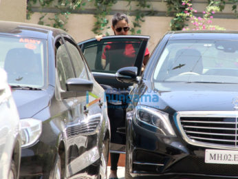 Kareena Kapoor Khan and others snapped outside the gym