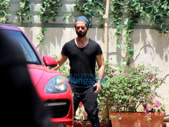 Kareena Kapoor Khan and others snapped outside the gym (4)