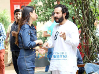 Kareena Kapoor Khan & Saif Ali Khan snapped at Mehboob studio in Bandra