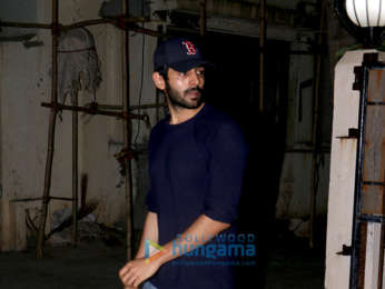 Kartik Aaryan snapped in Mumbai
