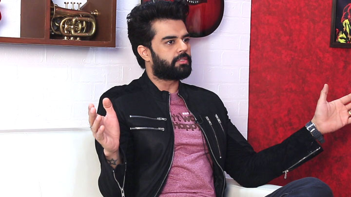 Manish Paul: “Jitna Aamir Khan khudko transform kar sakte koi nahi kar sakta” | RAPID FIRE Manish Paul: “Jitna Aamir Khan khudko transform kar sakte koi nahi kar sakta” | RAPID FIRE
