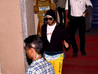 Ranveer Singh snapped post dubbing in Bandra