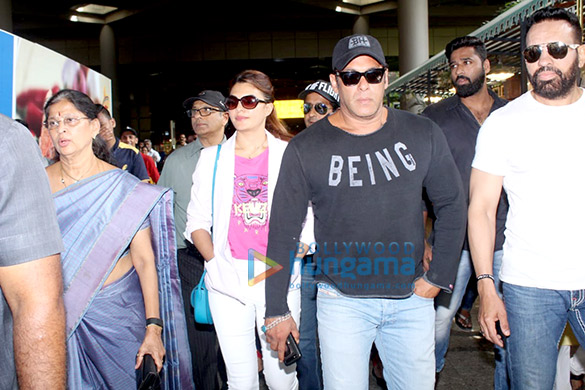 Salman Khan, Jacqueline Fernandez, Sunny Leone and others snapped at the airport Salman Khan, Jacqueline Fernandez, Sunny Leone and others snapped at the airport