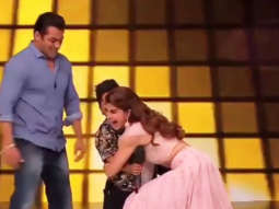 Salman Khan and Jacqueline Fernandez TROLLED for forcing a child to hug without his consent