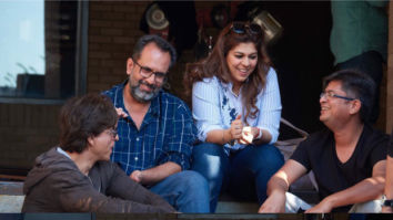 Shah Rukh Khan enjoys fun conversation with Aanand L Rai on the sets of Zero