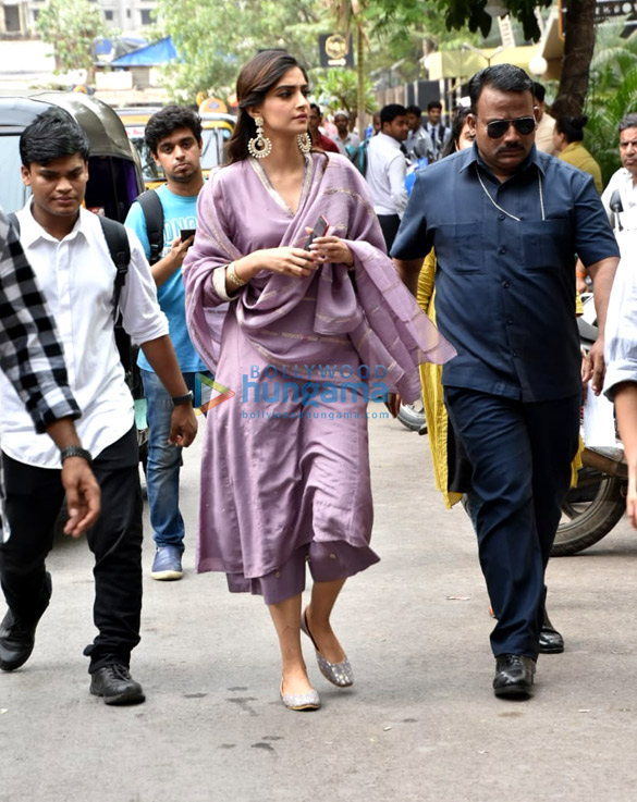 Sonam Kapoor Ahuja snapped at Veere Di Wedding promotions Sonam Kapoor Ahuja snapped at Veere Di Wedding promotions