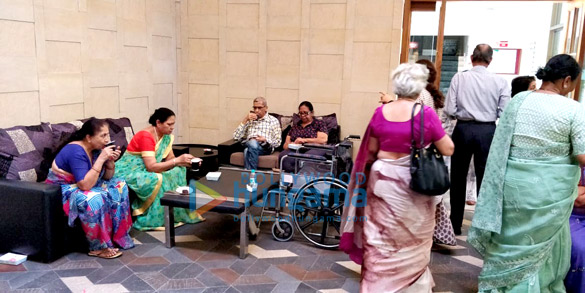 special screening of 102 not out for senior citizens 6