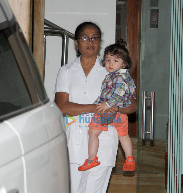 taimur ali khan snapped in bandra 2 6