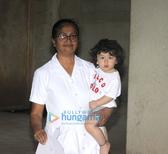 taimur ali khan snapped in bandra 4 4