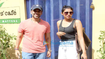 Tusshar Kapoor spotted at Farmers’ Cafe in Bandra