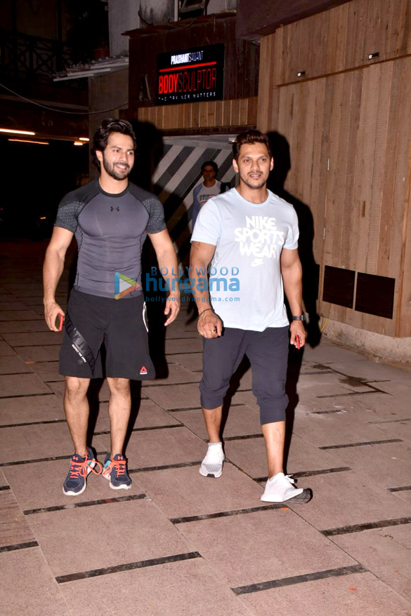 varun dhawan and prashant sawant snapped at bodysculptor gym 6