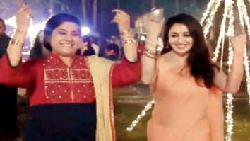 WATCH: Madhuri Dixit and Renuka Shahane re-create Lo Chaali Mai from Hum Aapke Hain Koun