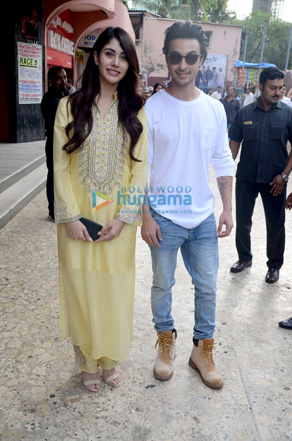 aayush sharma and warina hussain snapped at the teaser launch of loveratri 2