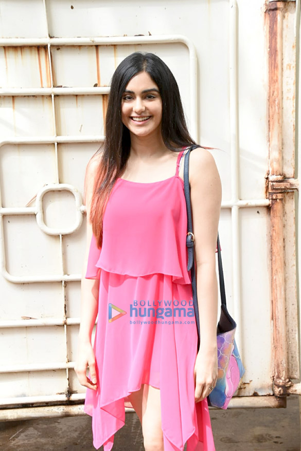 adah sharma snapped in juhu 3