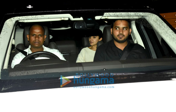 anushka sharma and virat kohli snapped in mumbai 1