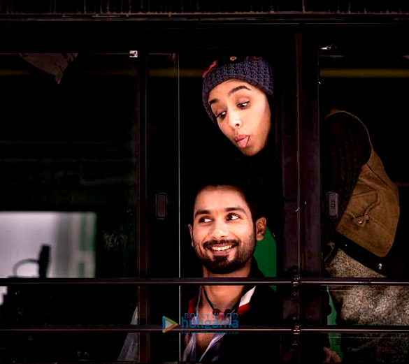 Batti Gul Meter Chalu Shraddha Kapoor and Shahid Kapoor resume shooting with a goofy picture Batti Gul Meter Chalu Shraddha Kapoor and Shahid Kapoor resume shooting with a goofy picture