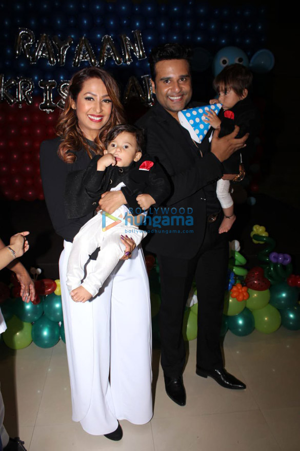 celebs grace krushna abhishek and kashmera shahs kids 1st birthday party in andheri 3