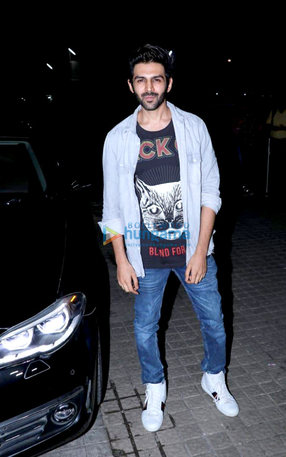 celebs grace the special screening of race 3 8