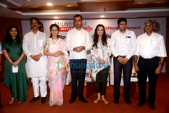 dia mirza and rouble nagi attend milind deoras anti plastic event 2