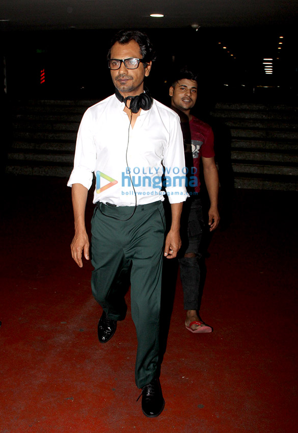 hrithik roshan parineeti chopra shraddha kapoor and others snapped at the airport 4