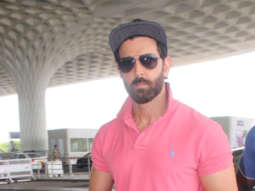 Hrithik Roshan, Anupam Kher and others snapped at the airport