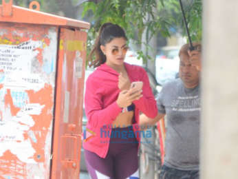 Jacqueline Fernandez snapped in Bandra