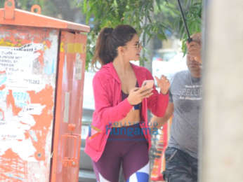 Jacqueline Fernandez snapped in Bandra