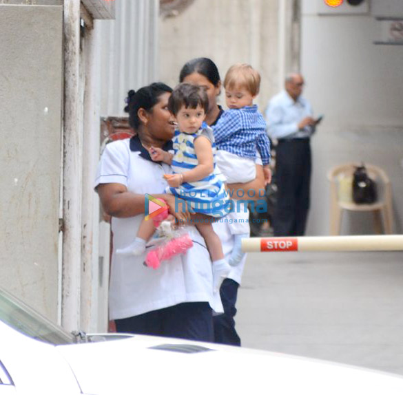 karan johars kids yash and roohi snapped after play school in bandra 3