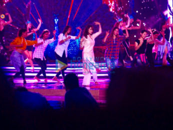 Kareena Kapoor Khan, Madhuri Dixit, and Jacquline Fernandez snapped at dance rehearsal for Femina Miss India