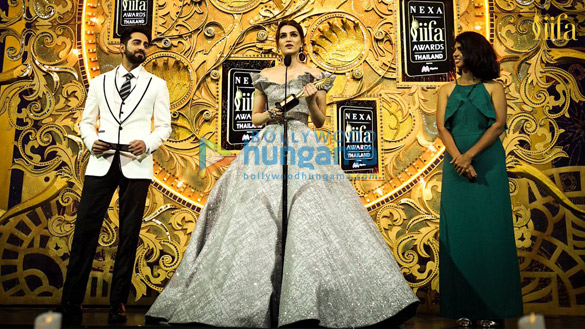 kartik aaryan zaira wasim bobby deol and others grace the iifa awards 201822 2