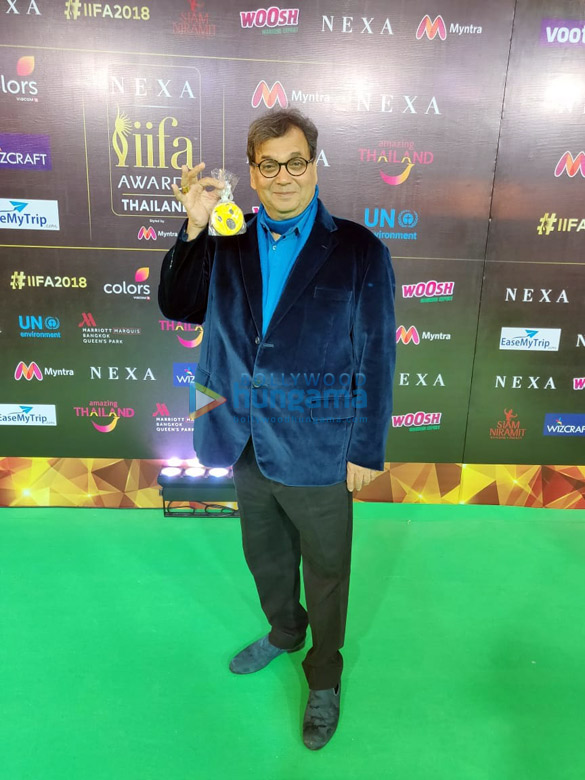 kartik aaryan zaira wasim bobby deol and others grace the iifa awards 20189 2