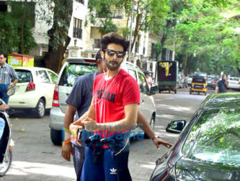 Kartik Aaryan spotted at gym in Bandra