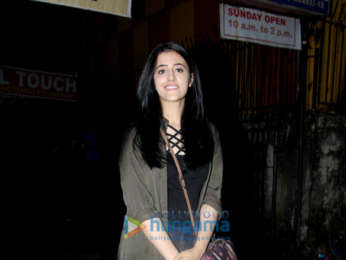 Kriti Sanon and Nupur Sanon spotted at Kromakay salon in Juhu