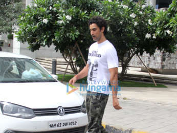 Kunal Kapoor snapped with family at BKC