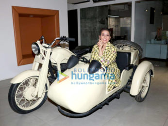 Manisha Koirala snapped promoting Sanju at Rajkumar Hirani's office