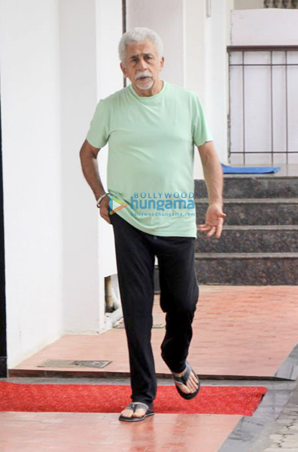 naseeruddin shah spotted at a clinic 5