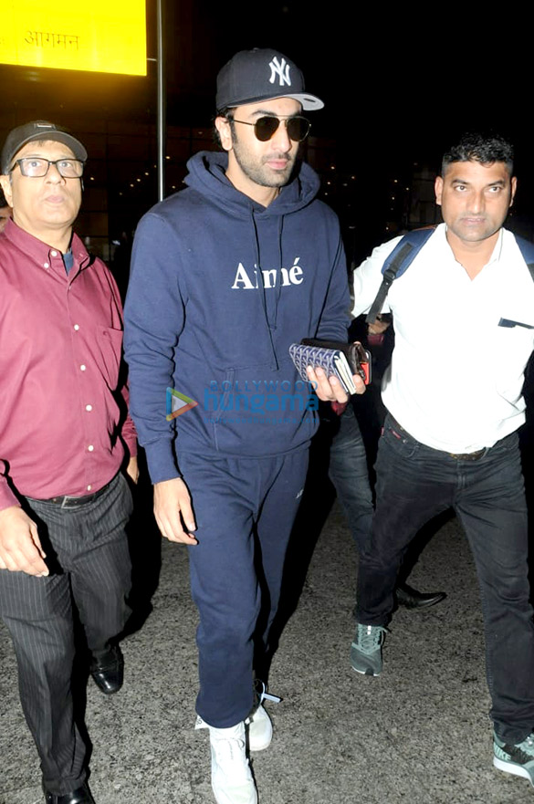 ranbir kapoor kiara advani huma qureshi and others snapped at the airport 6