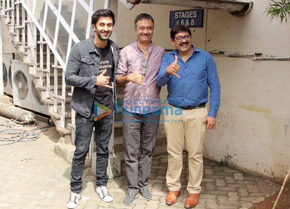 Ranbir Kapoor, Rajkumar Hirani and Vidhu Vinod Chopra snapped during media interviews at Mehboob Studio for Sanju Ranbir Kapoor, Rajkumar Hirani and Vidhu Vinod Chopra snapped during media interviews at Mehboob Studio for Sanju