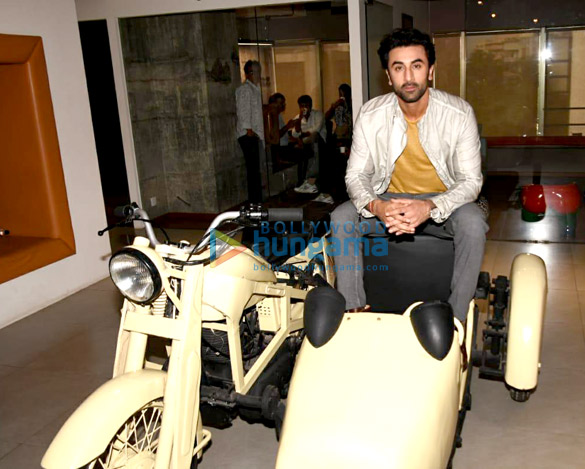 ranbir kapoor and rajkumar hirani snapped promoting their film sanju 4