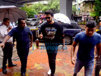 Ranbir Kapoor spotted in Mumbai
