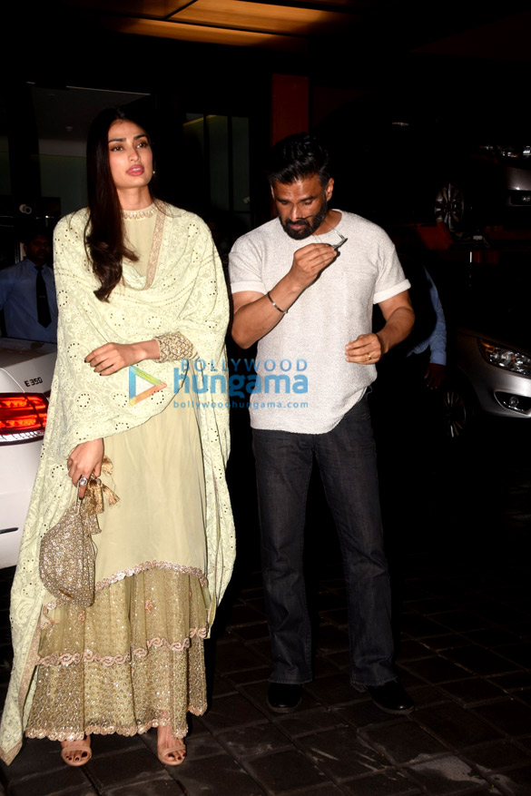 salman khan sonakshi sinha iulia vantur and others snapped at eid party 31