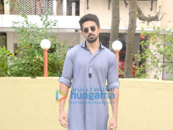 Saqib Saleem snapped celebrating Eid in Bandra