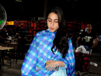 Sara Ali Khan snapped at the airport while returning from Hyderabad schedule of 'Simmba'