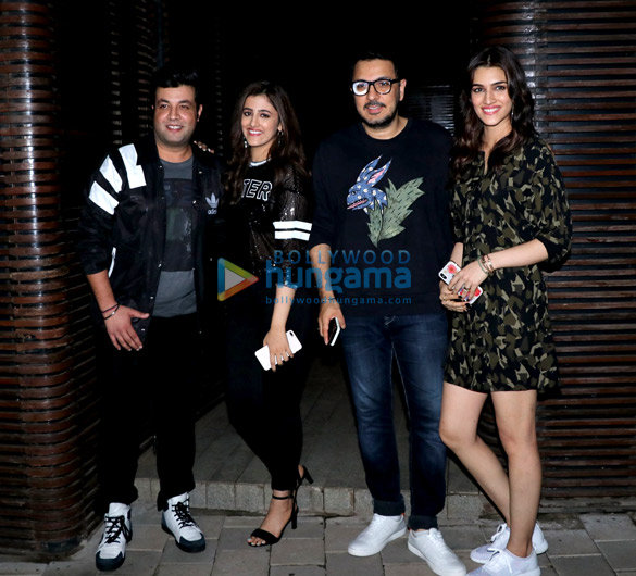shah rukh khan anushka sharma and others snapped at aanand l rai s birthday bash 7