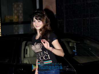 Urvashi Rautela snapped at Indigo in Juhu