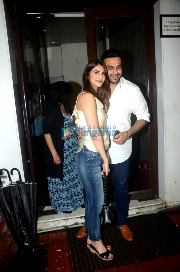 Vaani Kapoor, Nikhil Thampi, Bhumi Pednekar and Anushka Ranjan snapped at Bastian in Bandra Vaani Kapoor, Nikhil Thampi, Bhumi Pednekar and Anushka Ranjan snapped at Bastian in Bandra