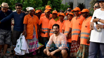 Varun Dhawan participates in the beach clean-up drive in Juhu